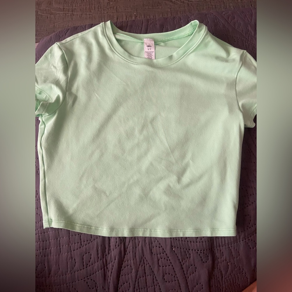 ALO CROP TOP 💚
